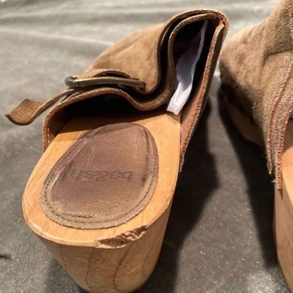 #510 BA&SH Suede Clogs - Picture 7 of 8